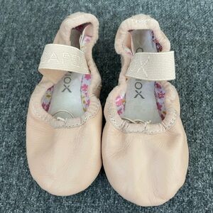 Capezio Daisy 205 Ballet Shoe (Toddler) size 8